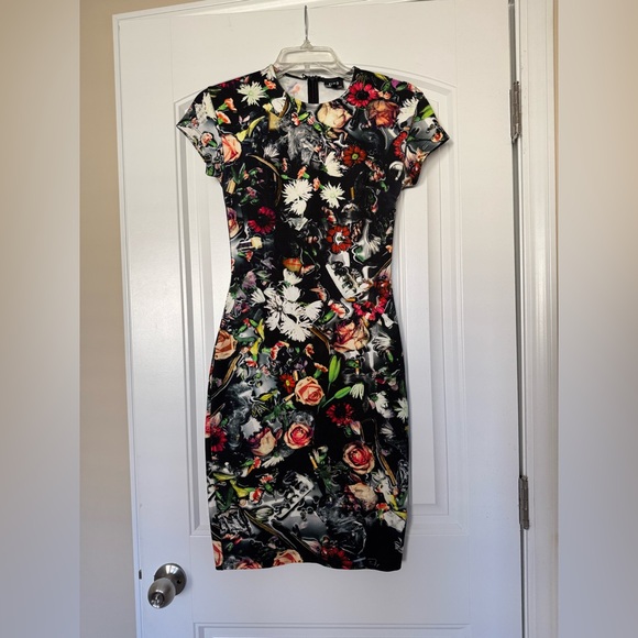 Alexander McQueen Dresses & Skirts - McQ Alexander McQueen multicolor festival floral bodycon dress, like new!